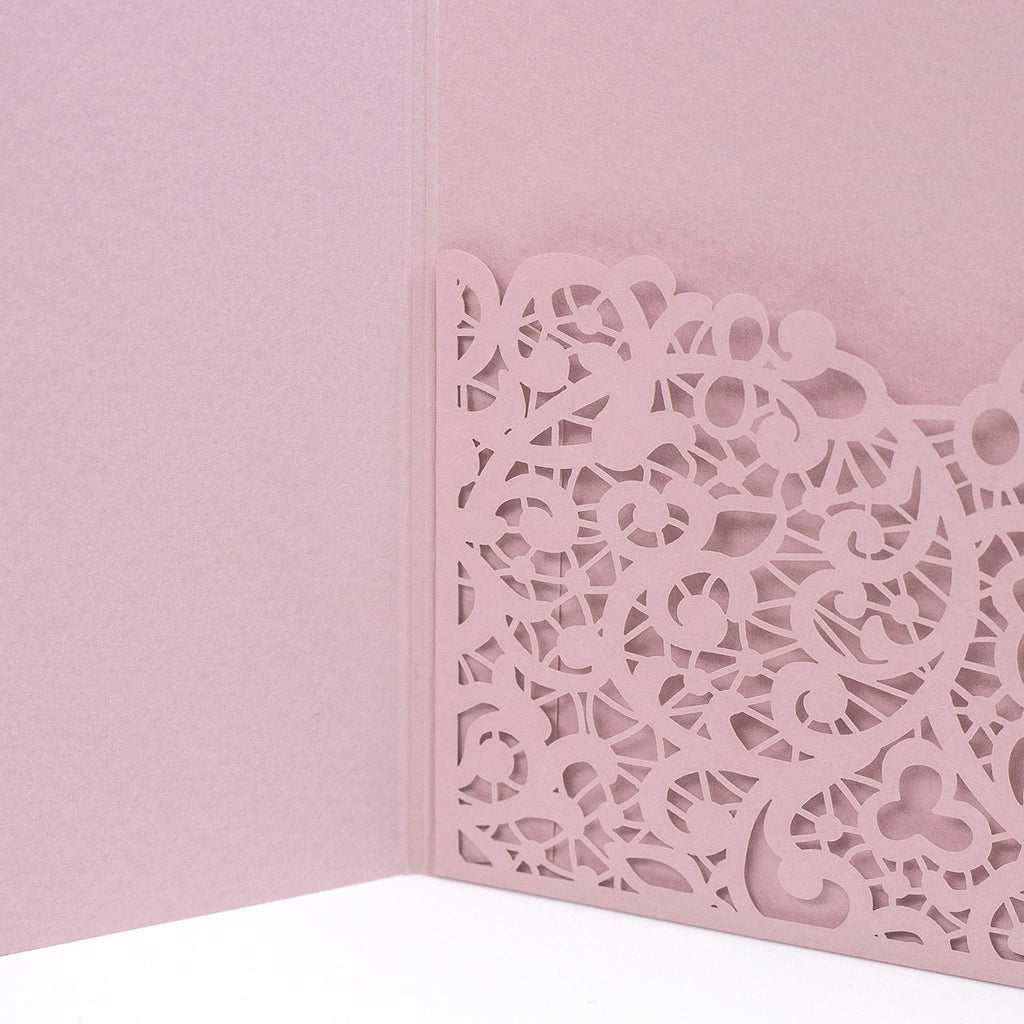 Różowe okładki pocketfold wycinane laserowo – zaproszenia DIY na ślub, urodziny, chrzest, składane na trzy, z kopertą